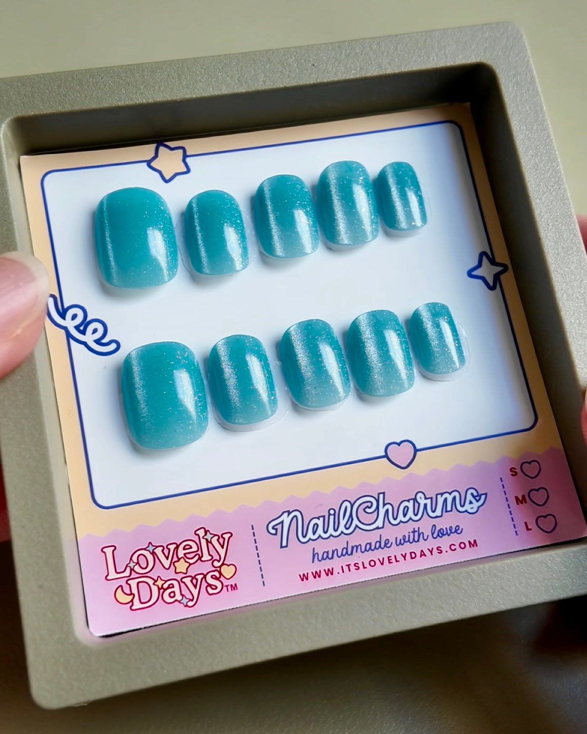 Everyday Basic: Frosted Blue Glow
